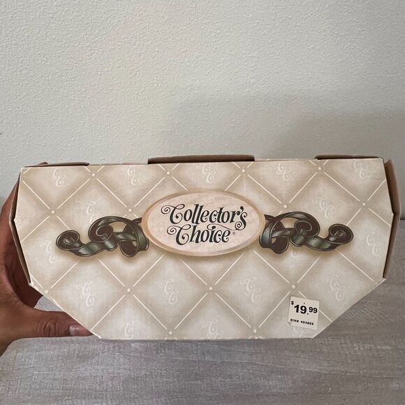 RARE Collectors Choice Genuine Fine Bisque Porcelain Limited Edition 18" Doll - Picture 8 of 9